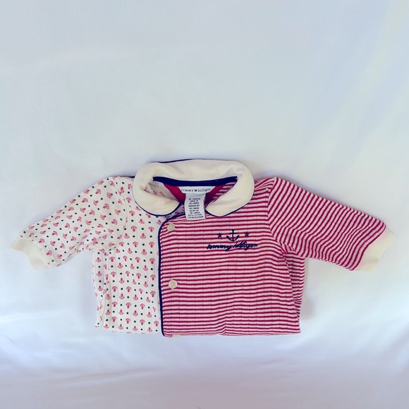 VINTAGE!! 2002 TOMMY  HILFIGER Gently Worn Adorable Baby Footie 0-3 Months - Picture 4 of 8